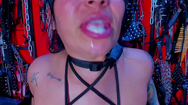 sadistic aradia online show from 02/15/25, 08:22