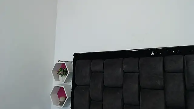 Snapshot of Emma_Evelyn chatting on 01/24/25, 03:13 Emma Evelyn online show from 01/24/25, 03:13