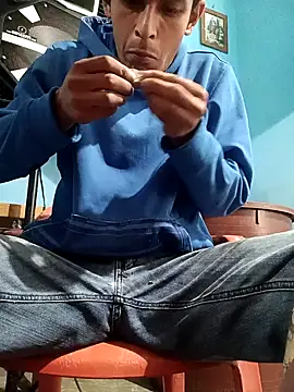 Leonul online show from 12/21/24, 11:24