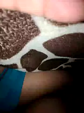 chica travieza online show from 02/15/26, 04:31