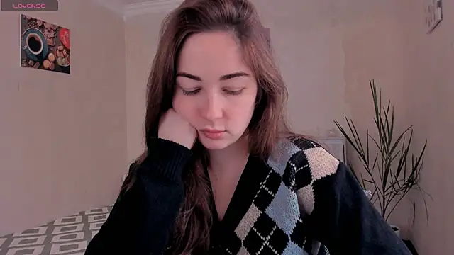 Snapshot of cClandesTina chatting on 11/20/25, 12:05 cClandesTina online show from 11/20/25, 12:05