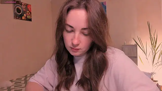 Snapshot of cClandesTina chatting on 11/22/25, 10:20 cClandesTina online show from 11/22/25, 10:20