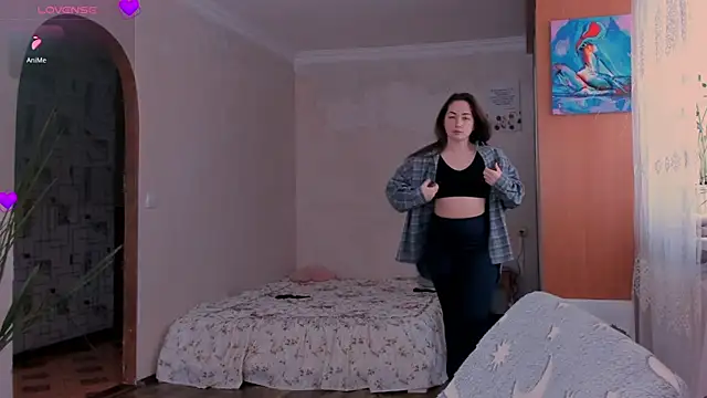 Snapshot of cClandesTina chatting on 12/04/25, 11:52 cClandesTina online show from 12/04/25, 11:52