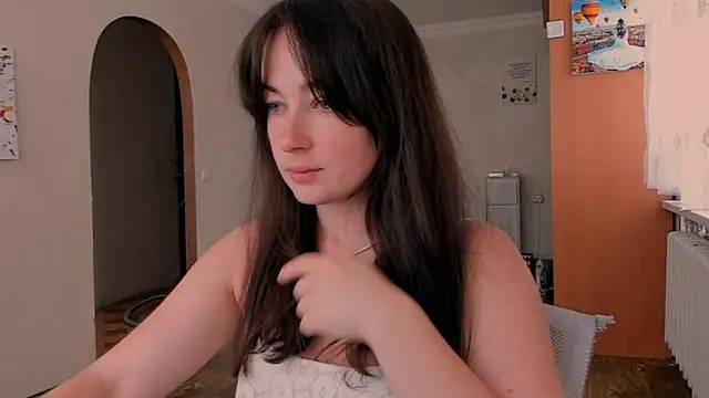 cClandesTina online show from 06/19/26, 10:19
