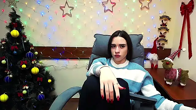  your fantasy girl online show from 12/23/24, 03:23