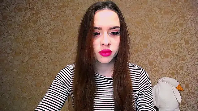  your fantasy girl online show from 03/19/25, 02:57