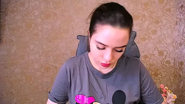  your fantasy girl online show from 03/21/26, 08:19