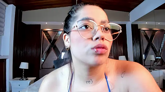 Snapshot of Melisa_Soto chatting on 04/21/26, 01:42 Melisa Soto online show from 04/21/26, 01:42