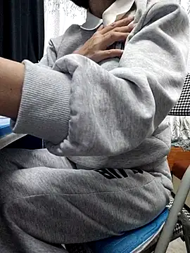 Haralushiaaa online show from 11/29/25, 01:14