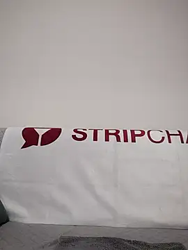 Snapshot of JasmineNoir2 chatting on 12/08/24, 08:47 JasmineNoir2 online show from 12/08/24, 08:47