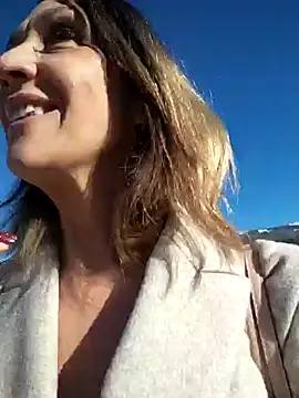 Snapshot of JasmineNoir2 chatting on 12/29/24, 12:12 JasmineNoir2 online show from 12/29/24, 12:12