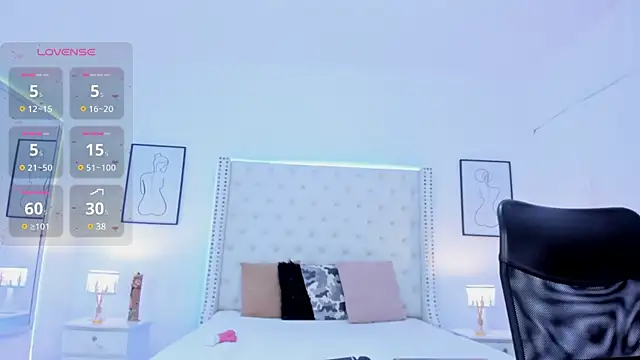 Coco Balenciaga  online show from 02/11/25, 03:18