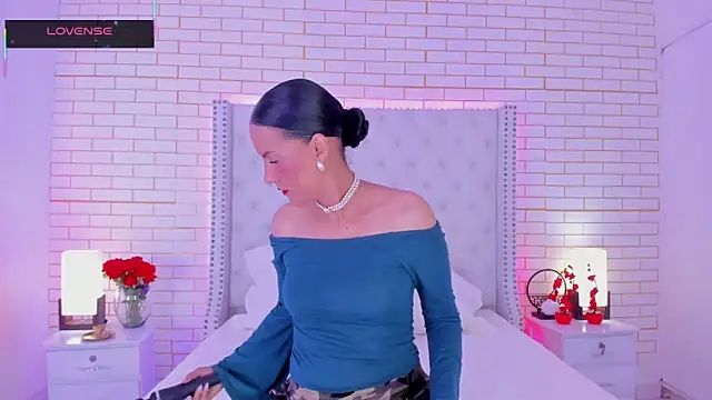 Coco Balenciaga  online show from 05/23/26, 11:36