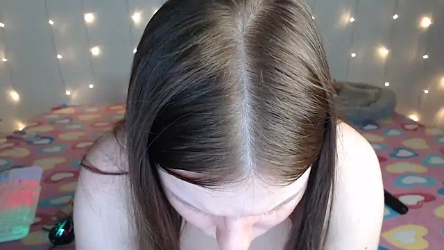 Snapshot of CindyAhKiss chatting on 09/22/25, 06:43 CindyAhKiss online show from 09/22/25, 06:43