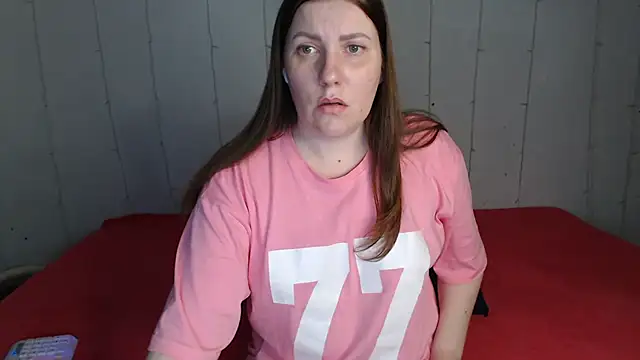 Snapshot of CindyAhKiss chatting on 11/09/25, 06:39 CindyAhKiss online show from 11/09/25, 06:39