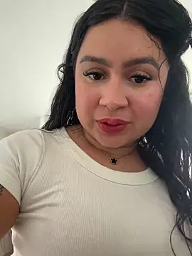 Pretty Isadora online show from 02/14/26, 09:00