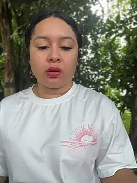 Pretty Isadora online show from 02/15/26, 04:25