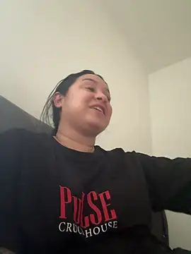 Pretty Isadora online show from 04/10/26, 09:08