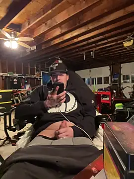 Snapshot of joeycbigcock chatting on 12/16/24, 12:15 joeycbigcock online show from 12/16/24, 12:15