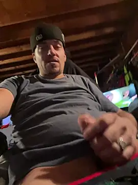 Snapshot of joeycbigcock chatting on 12/18/24, 09:08 joeycbigcock online show from 12/18/24, 09:08