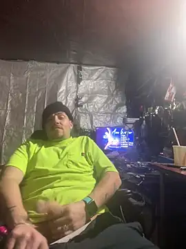 Snapshot of joeycbigcock chatting on 02/08/25, 09:04 joeycbigcock online show from 02/08/25, 09:04