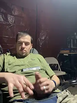 Snapshot of joeycbigcock chatting on 03/12/25, 12:10 joeycbigcock online show from 03/12/25, 12:10