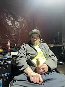 Snapshot of joeycbigcock chatting on 03/12/25, 07:59 joeycbigcock online show from 03/12/25, 07:59