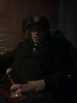 Snapshot of joeycbigcock chatting on 03/22/25, 01:11 joeycbigcock online show from 03/22/25, 01:11