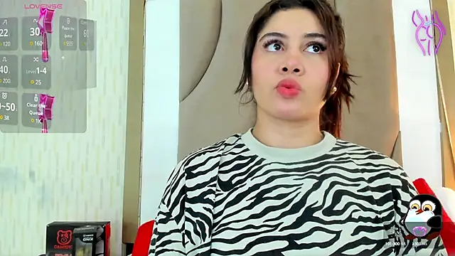 Snapshot of ThyaraJhons chatting on 01/28/25, 12:00 ThyaraJhons online show from 01/28/25, 12:00