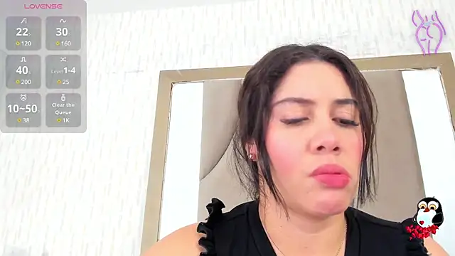 Snapshot of ThyaraJhons chatting on 03/15/25, 11:51 ThyaraJhons online show from 03/15/25, 11:51