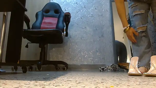 Samantabrown  online show from 03/26/26, 11:16