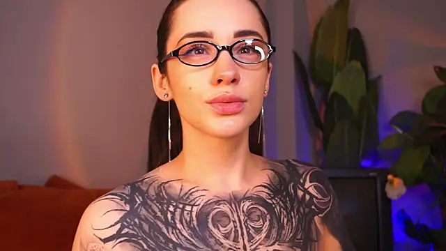 EvaCanton online show from 04/12/26, 02:05