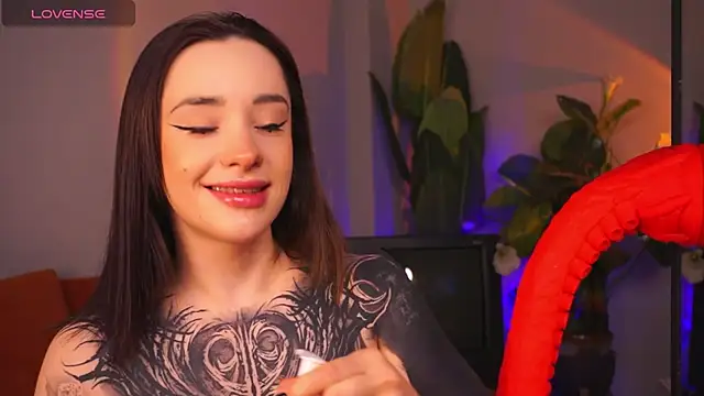 EvaCanton online show from 04/13/26, 02:06