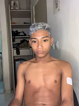 alejo cute online show from 12/20/24, 01:43