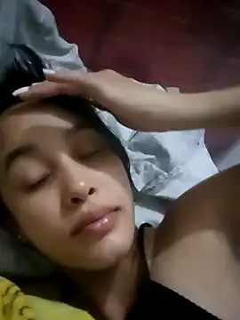 Snapshot of The-quee22 chatting on 12/19/24, 01:50 The-quee22 online show from 12/19/24, 01:50