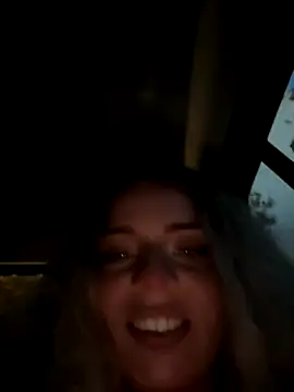 Snapshot of maddisonblush chatting on 09/23/25, 04:32 maddisonblush online show from 09/23/25, 04:32