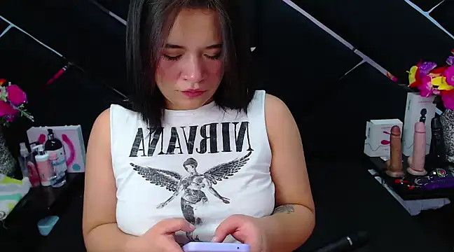 Snapshot of Amy_hoy69 chatting on 01/24/25, 03:00 Amy hoy69 online show from 01/24/25, 03:00