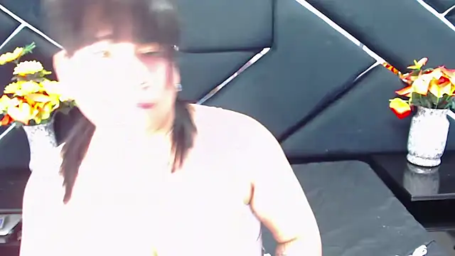 Snapshot of Amy_hoy69 chatting on 02/16/25, 09:59 Amy hoy69 online show from 02/16/25, 09:59