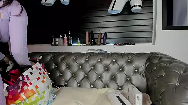 Snapshot of Amy_hoy69 chatting on 09/09/25, 02:55 Amy hoy69 online show from 09/09/25, 02:55