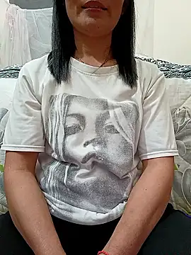 Snapshot of Asian_girl13 chatting on 03/07/26, 02:25 Asian girl13 online show from 03/07/26, 02:25