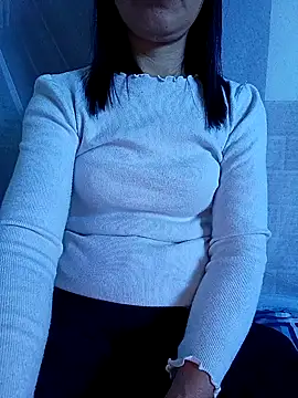 Snapshot of Asian_girl13 chatting on 03/10/26, 03:55 Asian girl13 online show from 03/10/26, 03:55