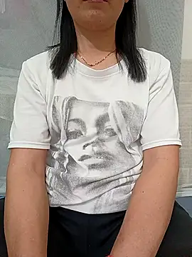 Snapshot of Asian_girl13 chatting on 03/15/26, 02:01 Asian girl13 online show from 03/15/26, 02:01