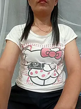 Snapshot of Asian_girl13 chatting on 07/05/26, 11:01 Asian girl13 online show from 07/05/26, 11:01