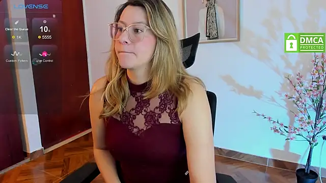 Chanelll Taylorr  online show from 01/14/25, 12:56