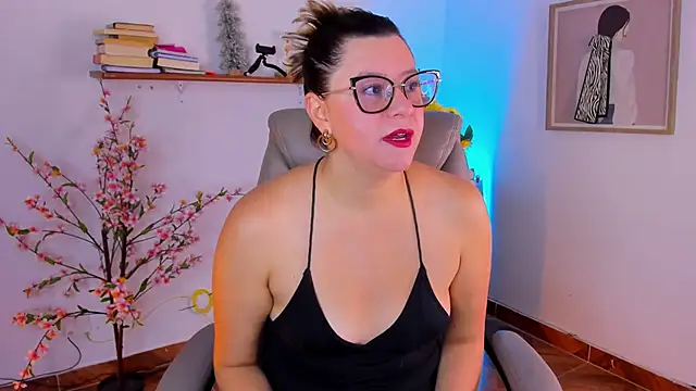 Snapshot of Chanelll_Taylorr_ chatting on 06/11/26, 10:24 Chanelll Taylorr online show from 06/11/26, 10:24