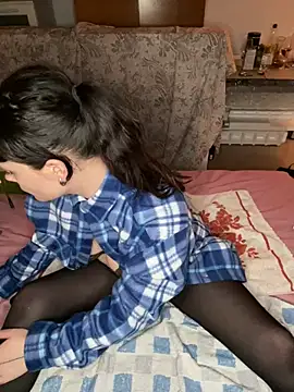 Snapshot of OniricFemme chatting on 03/21/25, 02:18 OniricFemme online show from 03/21/25, 02:18