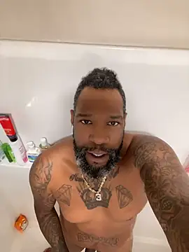 Snapshot of 3prettyboy3 chatting on 04/15/26, 10:32 3prettyboy3 online show from 04/15/26, 10:32