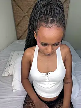 Snapshot of Star_Light2 chatting on 12/29/24, 12:20 Star Light2 online show from 12/29/24, 12:20