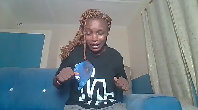 awino001 online show from 03/18/25, 09:43