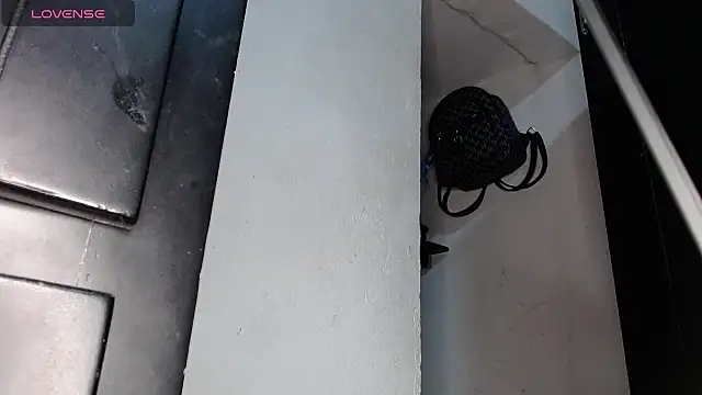 zoe max online show from 09/15/25, 06:19